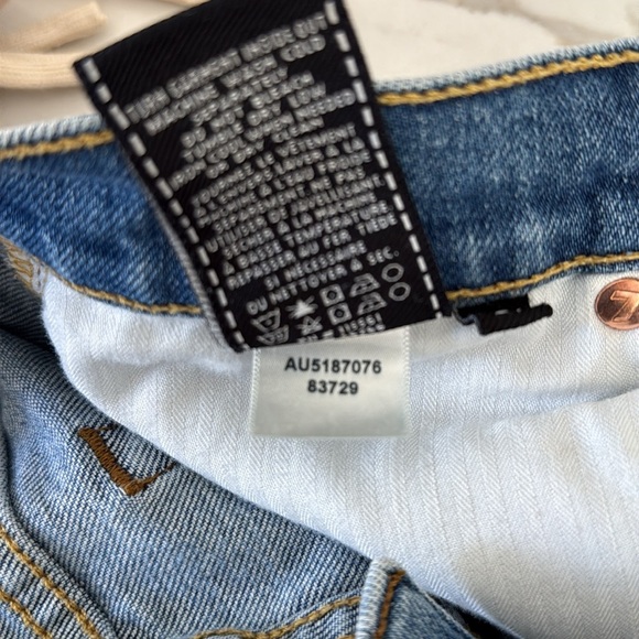 7 FOR ALL MANKIND High Waist Bermuda Denim Shorts Size 26 Medium Wash Raw Hem - Picture 12 of 15